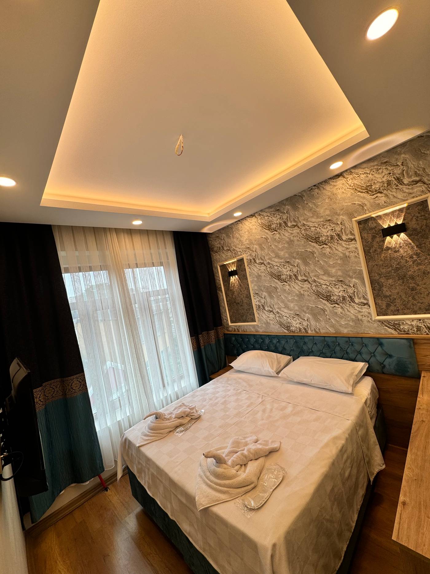 Riverside-Hotel-Room-22