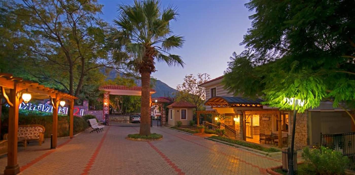 Perdikia-Hill-Family-Resort-General-view-12