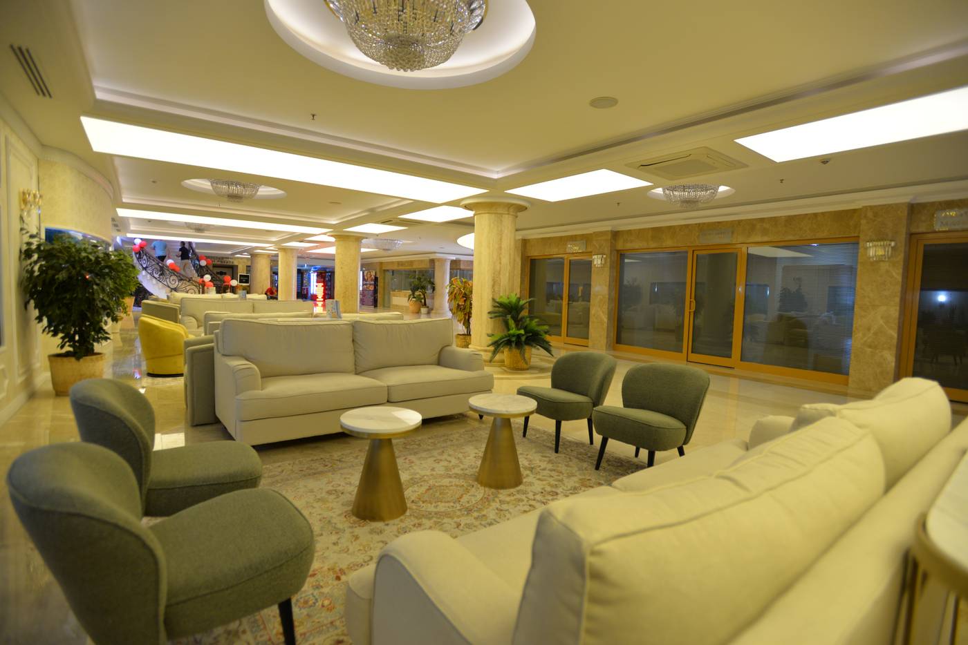 White-Gold-Hotel---Spa-Lobby-31