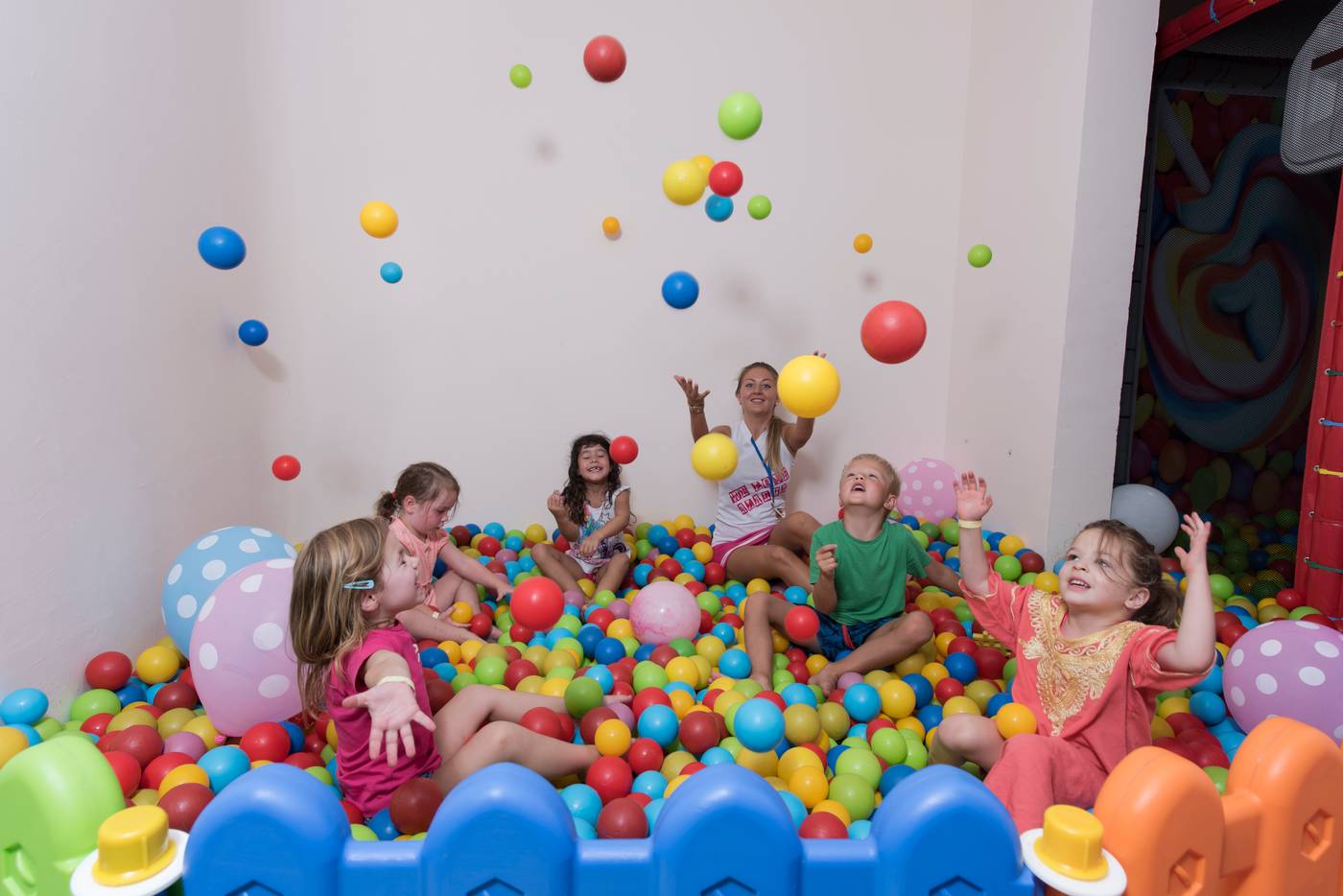 Club-Paradiso-Sports-and-Entertainment-34