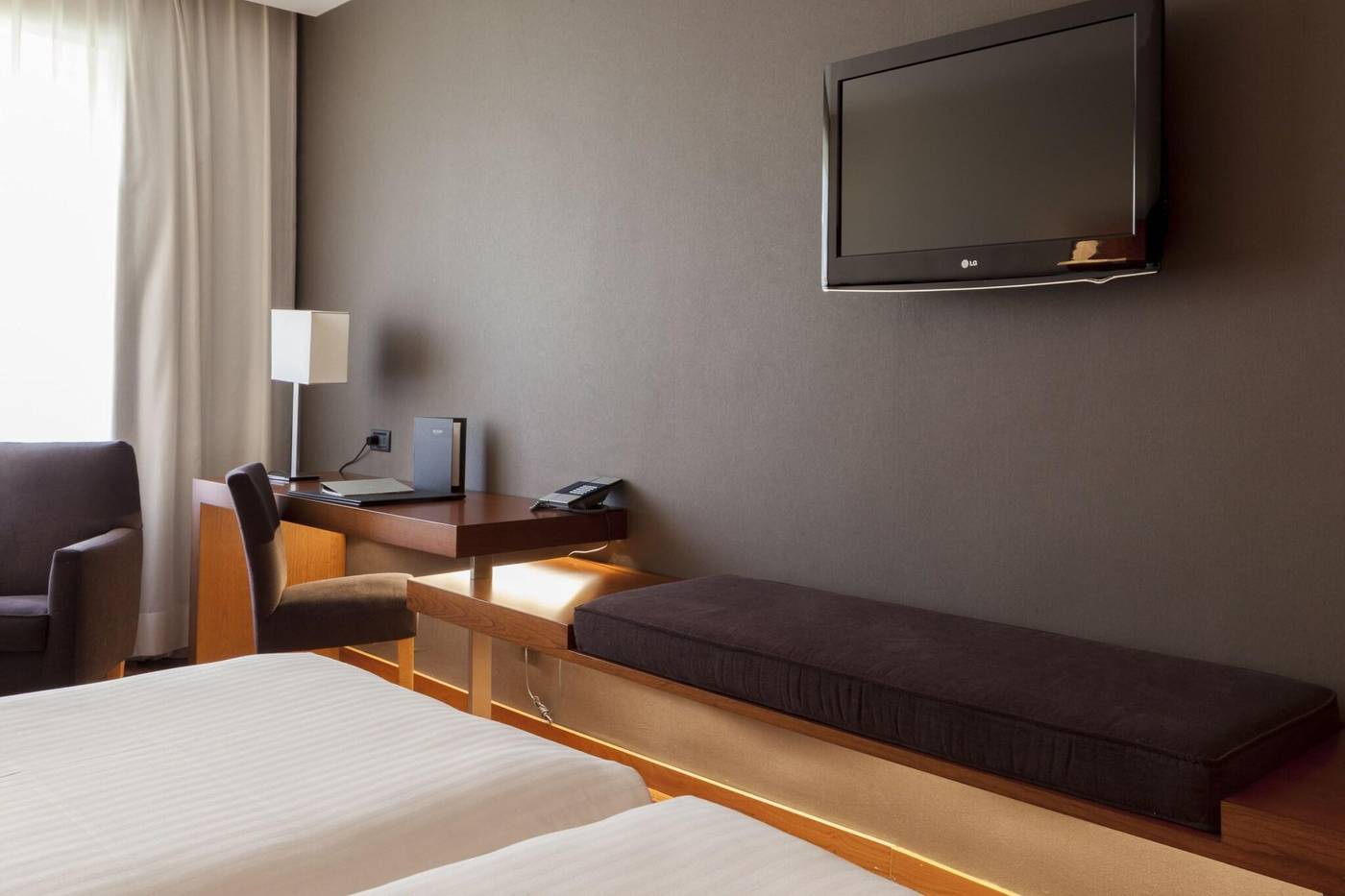 AC-Madrid-Aitana-Room-25