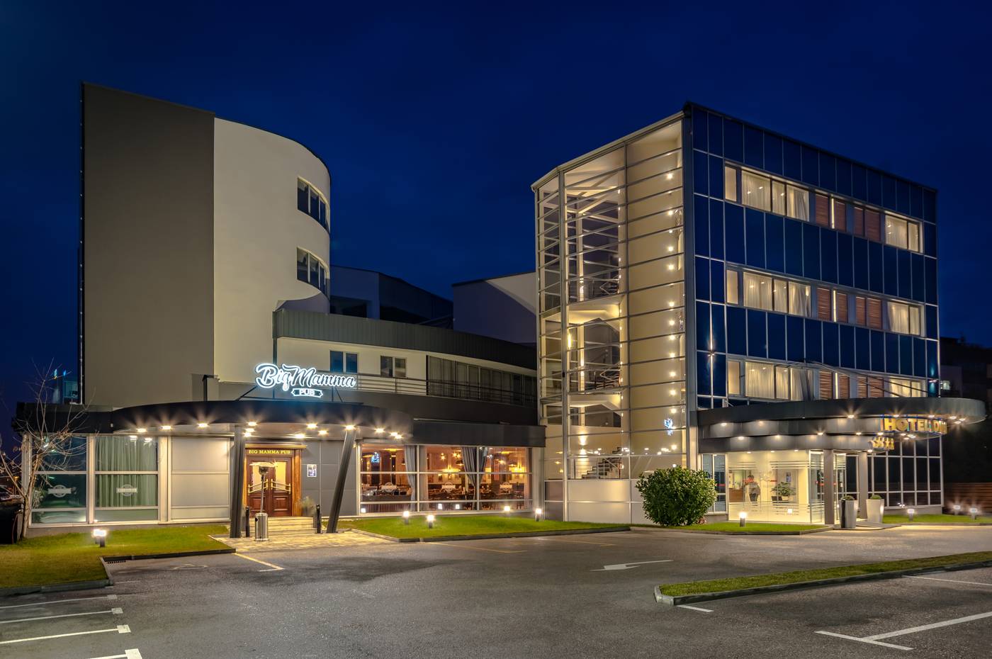 Diplomat-Croatia-ZAGREB-General view-8