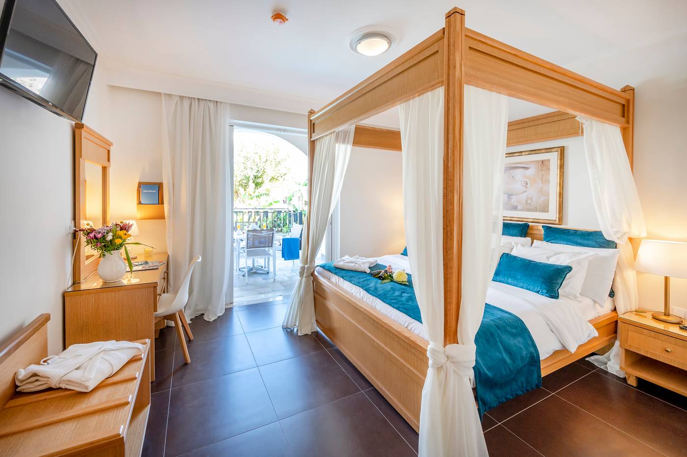 Peridis-Family-Resort-Room-37