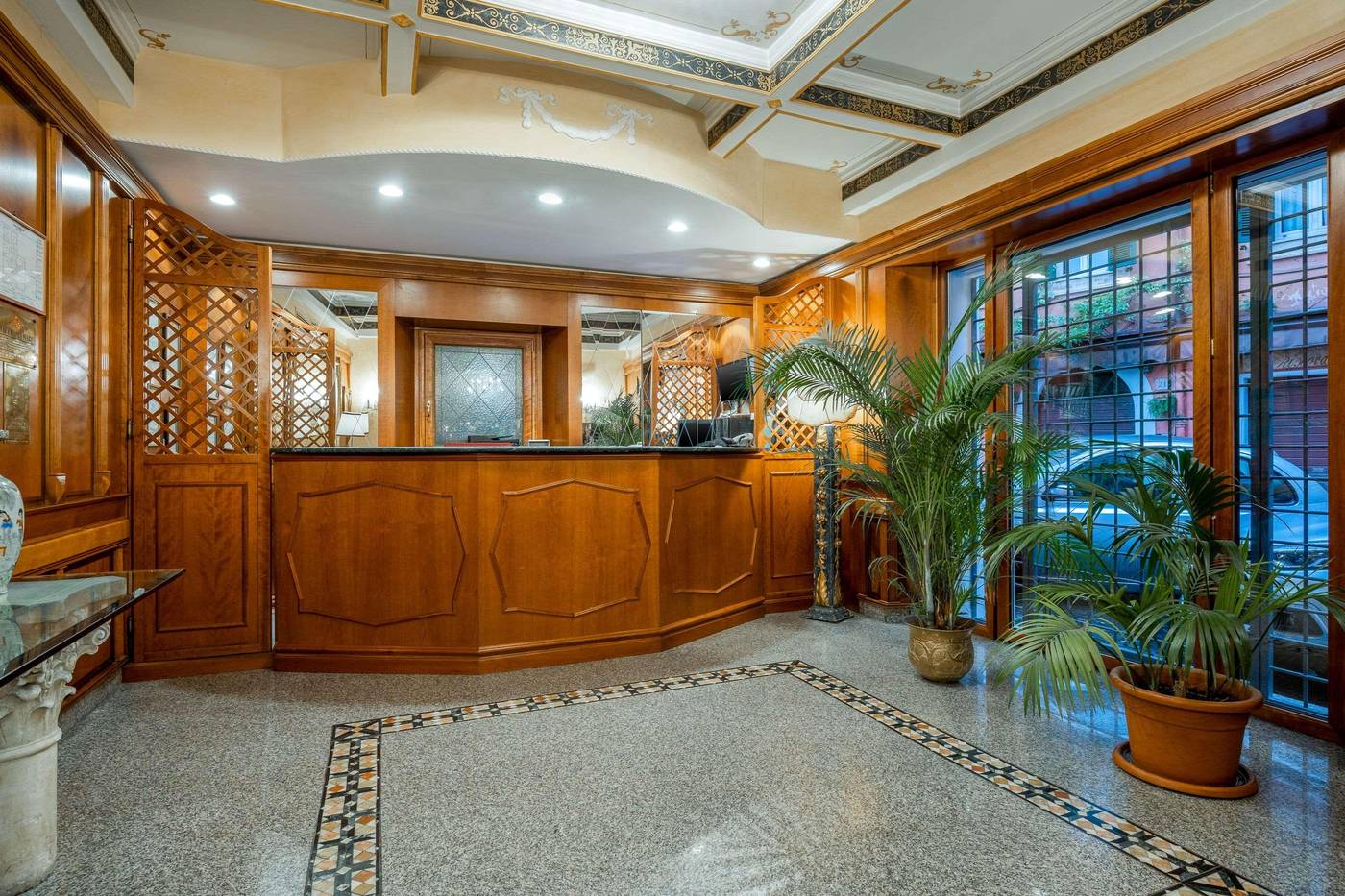 Comfort-Hotel-Bolivar-Lobby-7