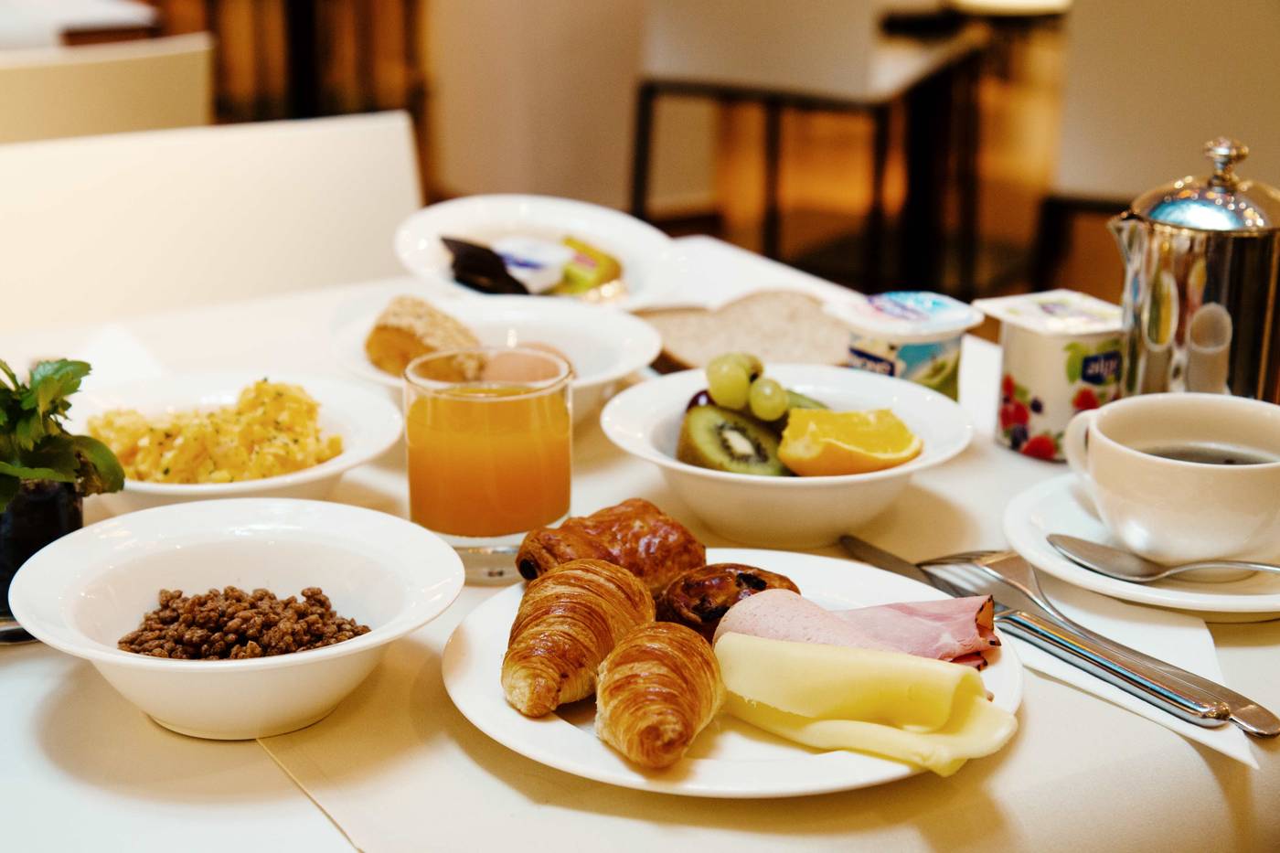 Aqua-Hotel-Brussels-Restaurant-13