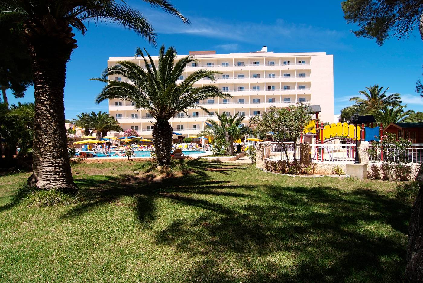 Invisa-Hotel-Ereso-General-view-2
