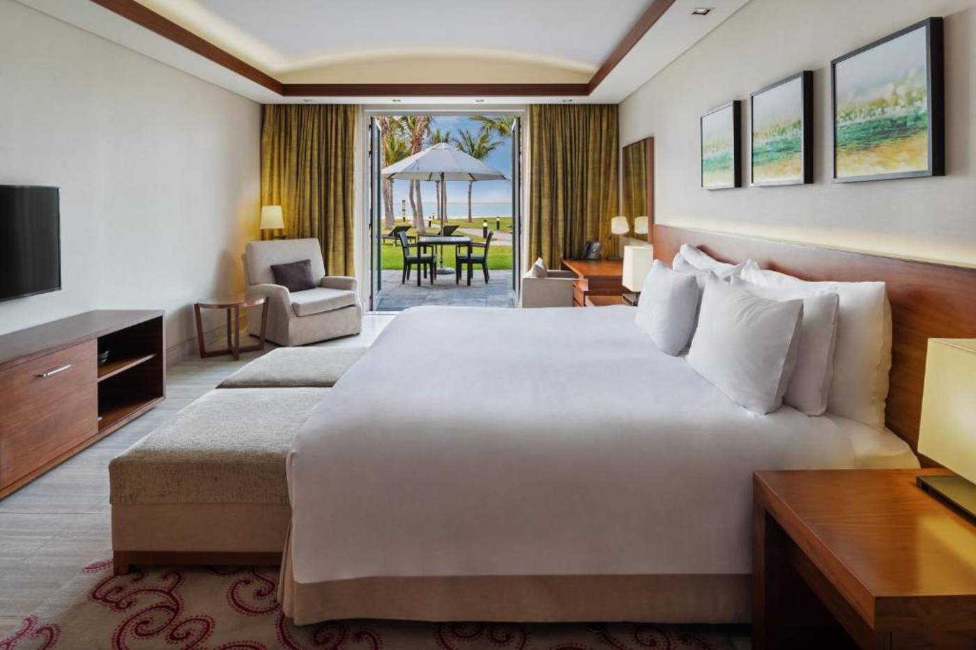 JA-Palm-Tree-Court-Room-25