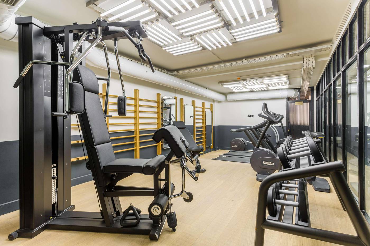 Room-Mate-Emir-Sports-and-Entertainment-93