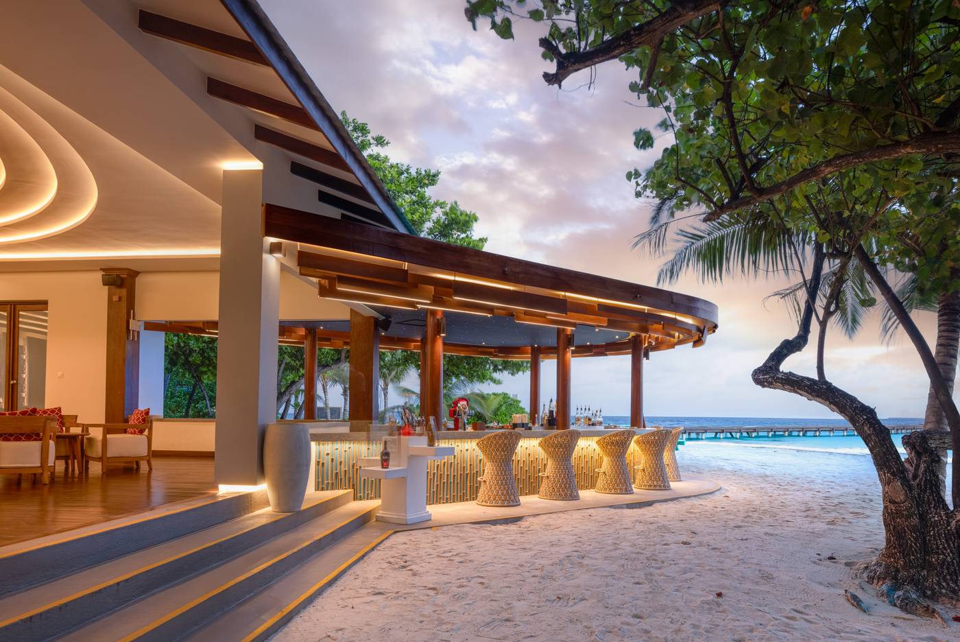 Adaaran Select Meedhupparu & Prestige Water Villas Maldives