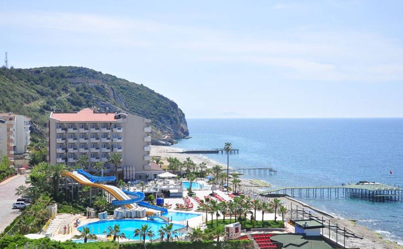 Aria-Resort---Spa-Hotel-Beach-47