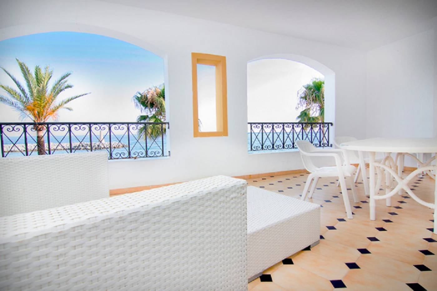 Park-Plaza-Suites-Room-14