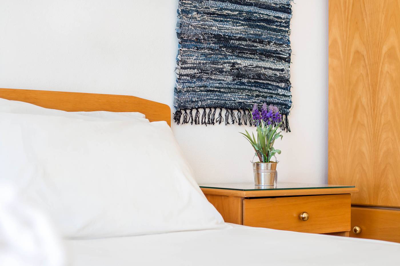 Kiras-Studios-Room-17