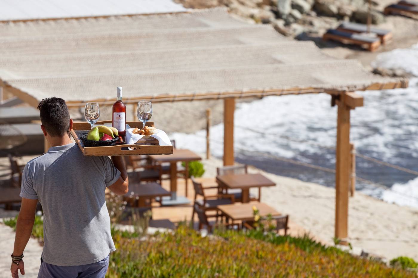 Casa-Del-Mar-Mykonos-Seaside-Resort-Restaurant-18