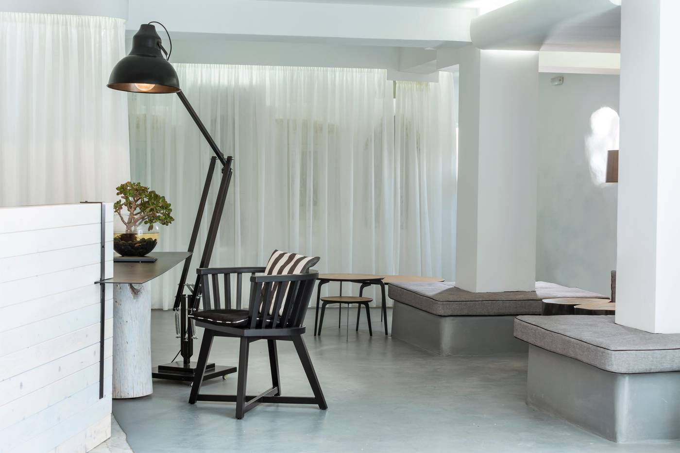 Mykonos-Princess-Hotel-Lobby-68