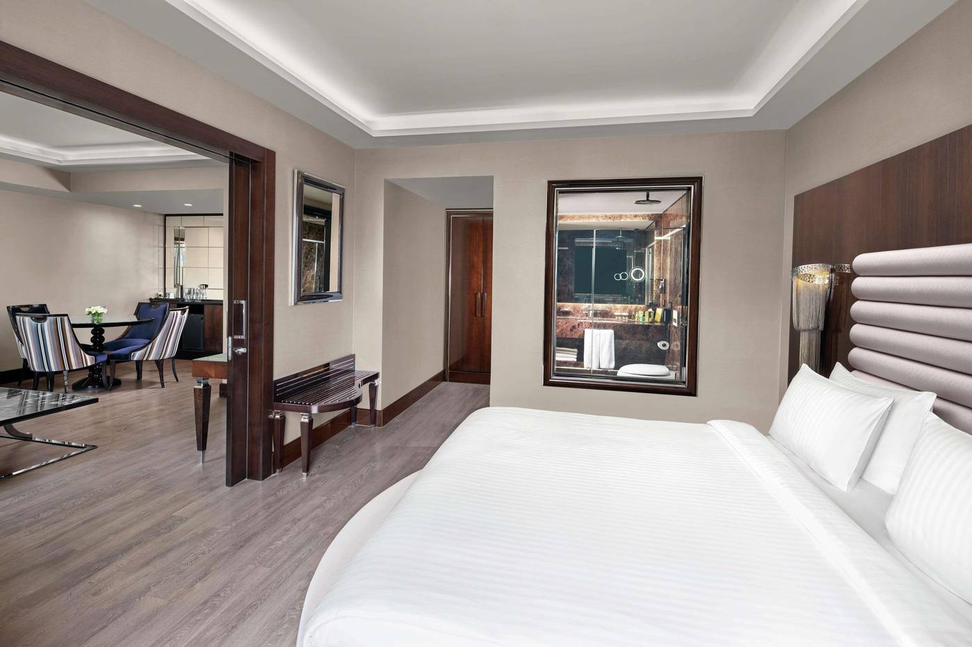 DoubleTree-By-Hilton-Istanbul-Esentepe-Room-12