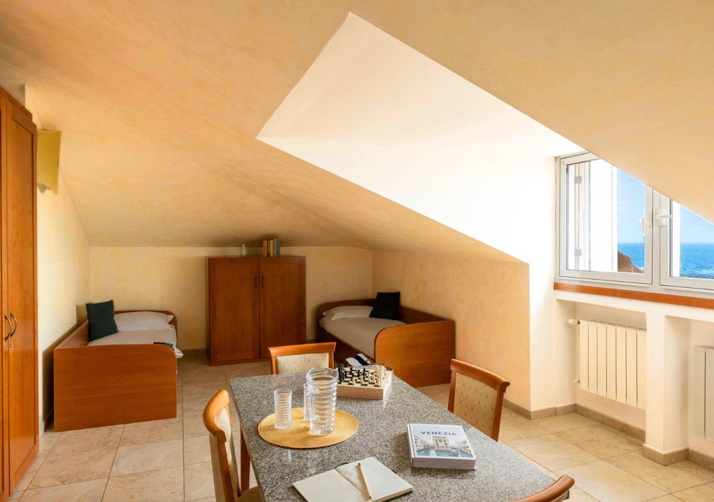 Venezia-2000-Room-48