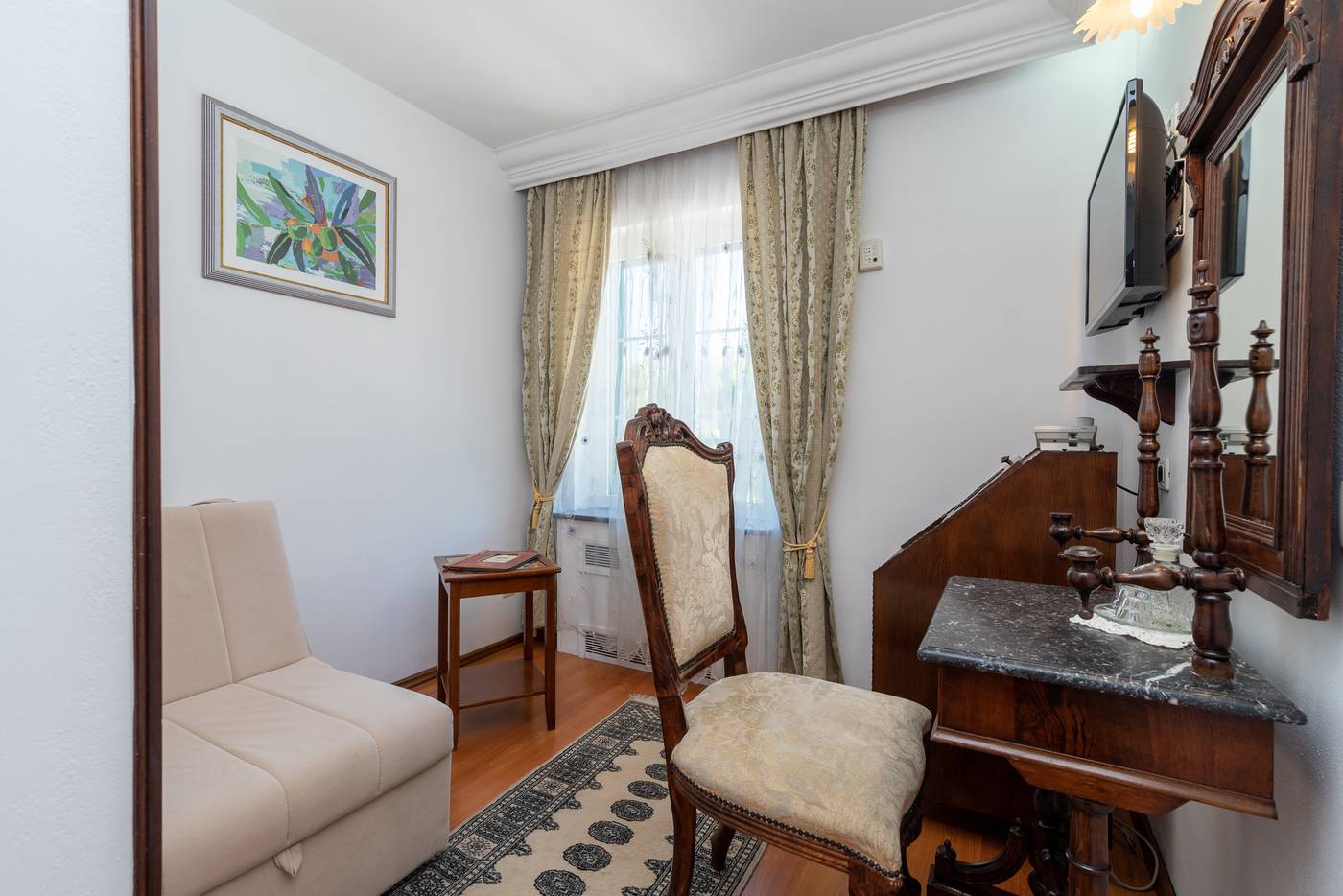 Pasike-Hotel-Room-44