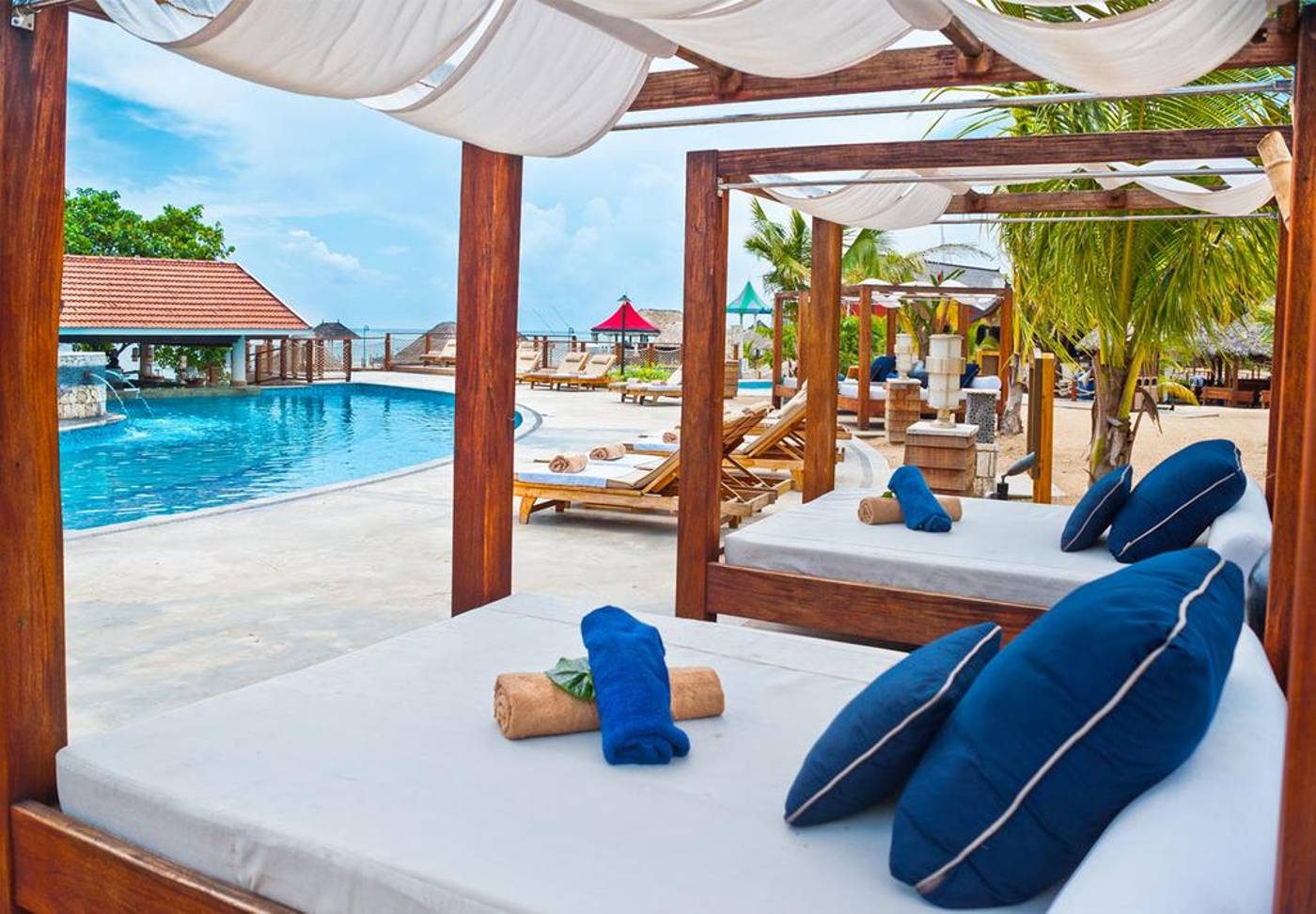 Sandal ochi beach resort online