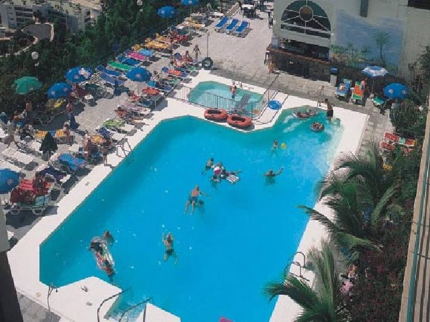 Mozart-Pool-5