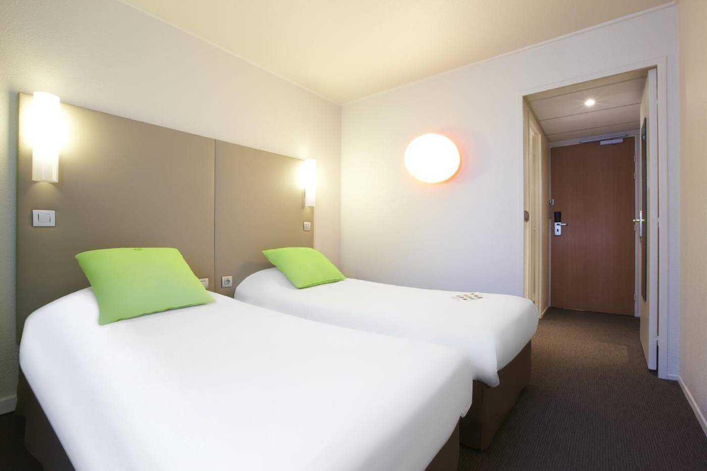 Campanile-Paris-Est-Bobigny-Room-11