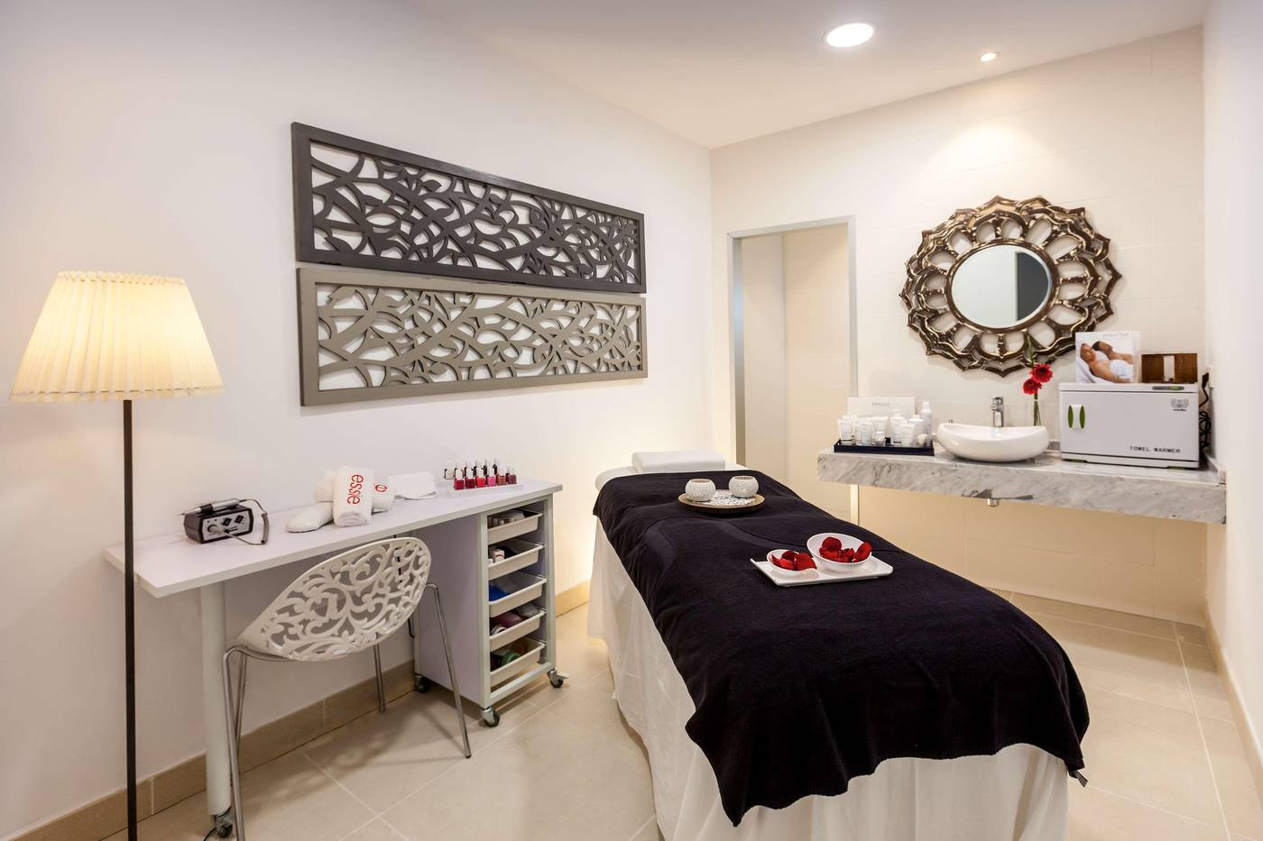 Barcelo-Corralejo-Sands-Sports-and-Entertainment-55