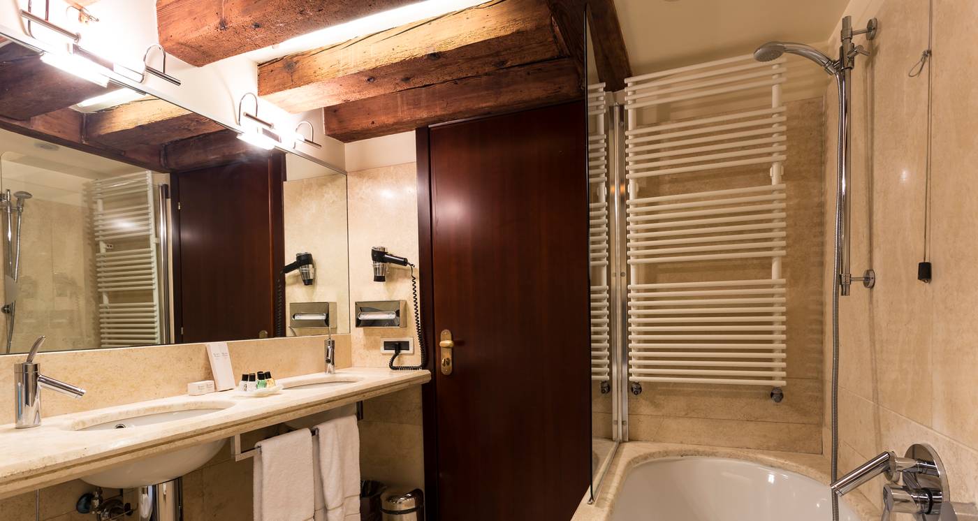 Ruzzini-Palace-Room-72