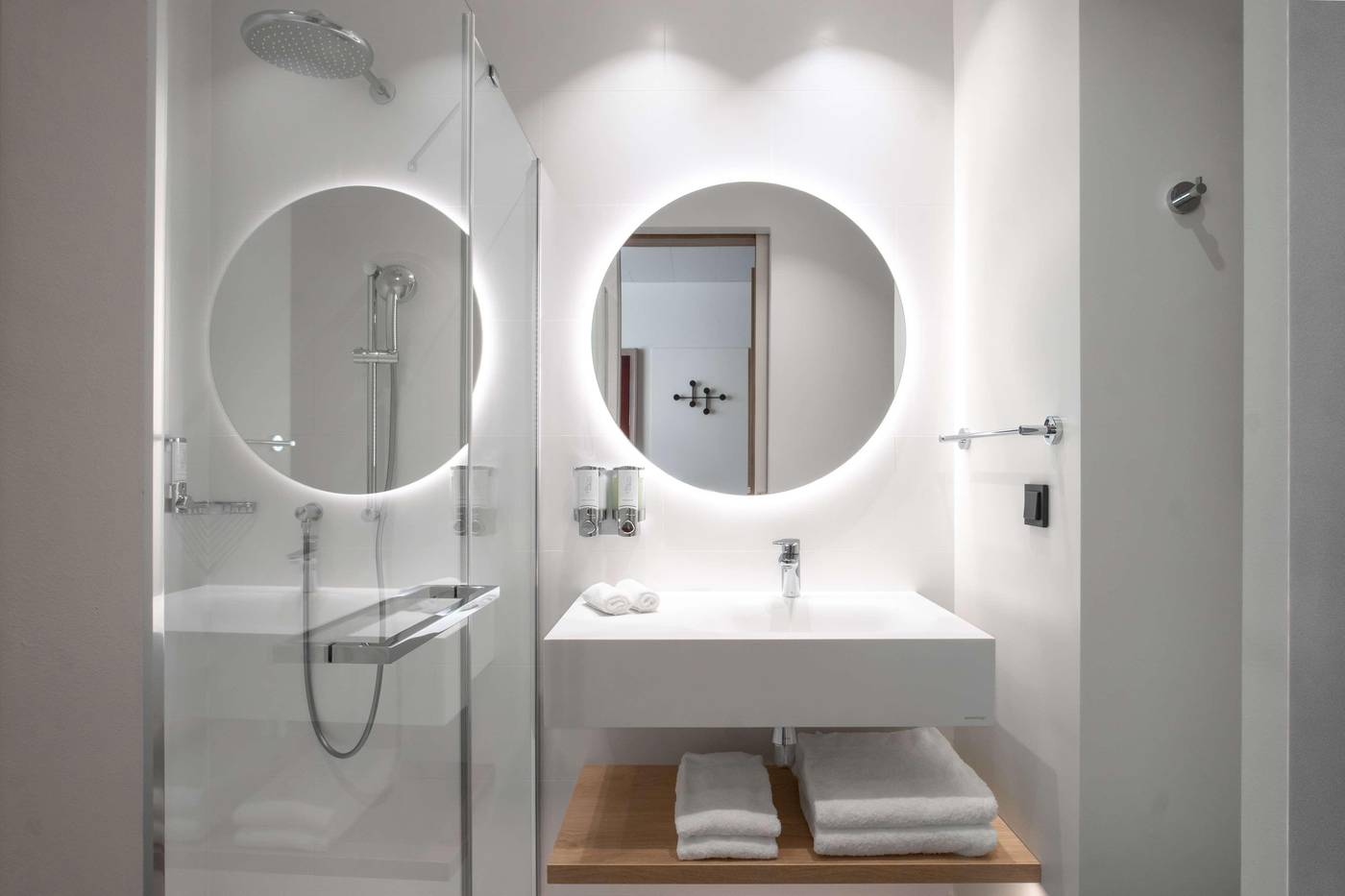 Hampton-By-Hilton-Tallinn-Room-28