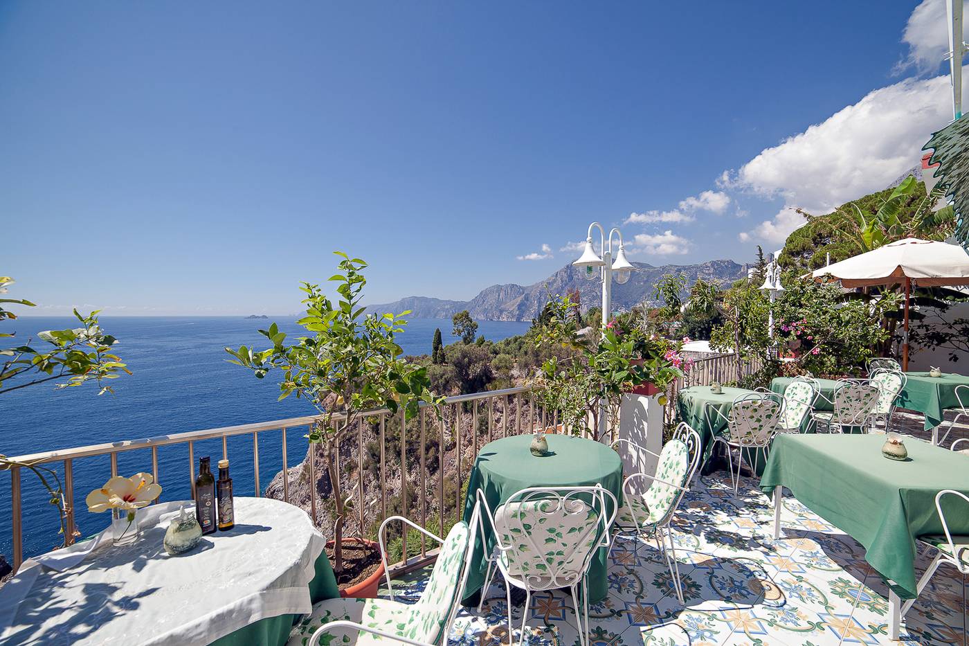 Hotel-Villa-Bellavista-Lobby-32