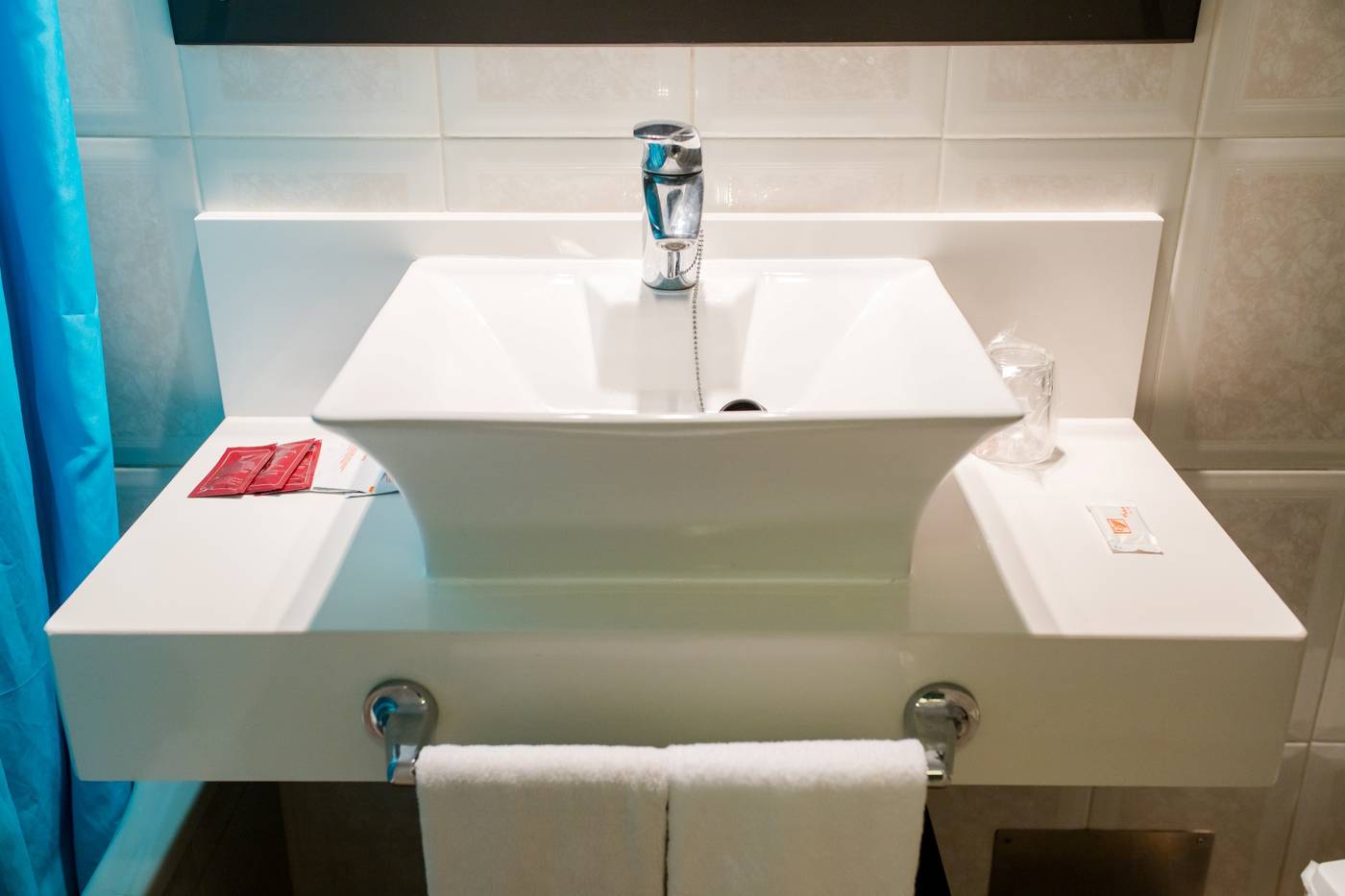 Los-Dragos-Del-Norte-Room-27