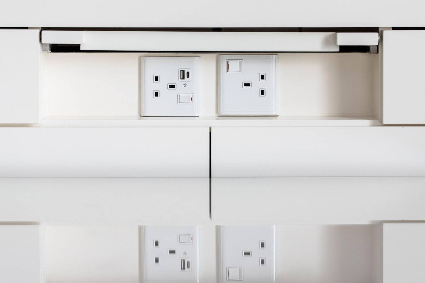 Lanson-Place-Causeway-Bay--Hong-Kong-Room-38