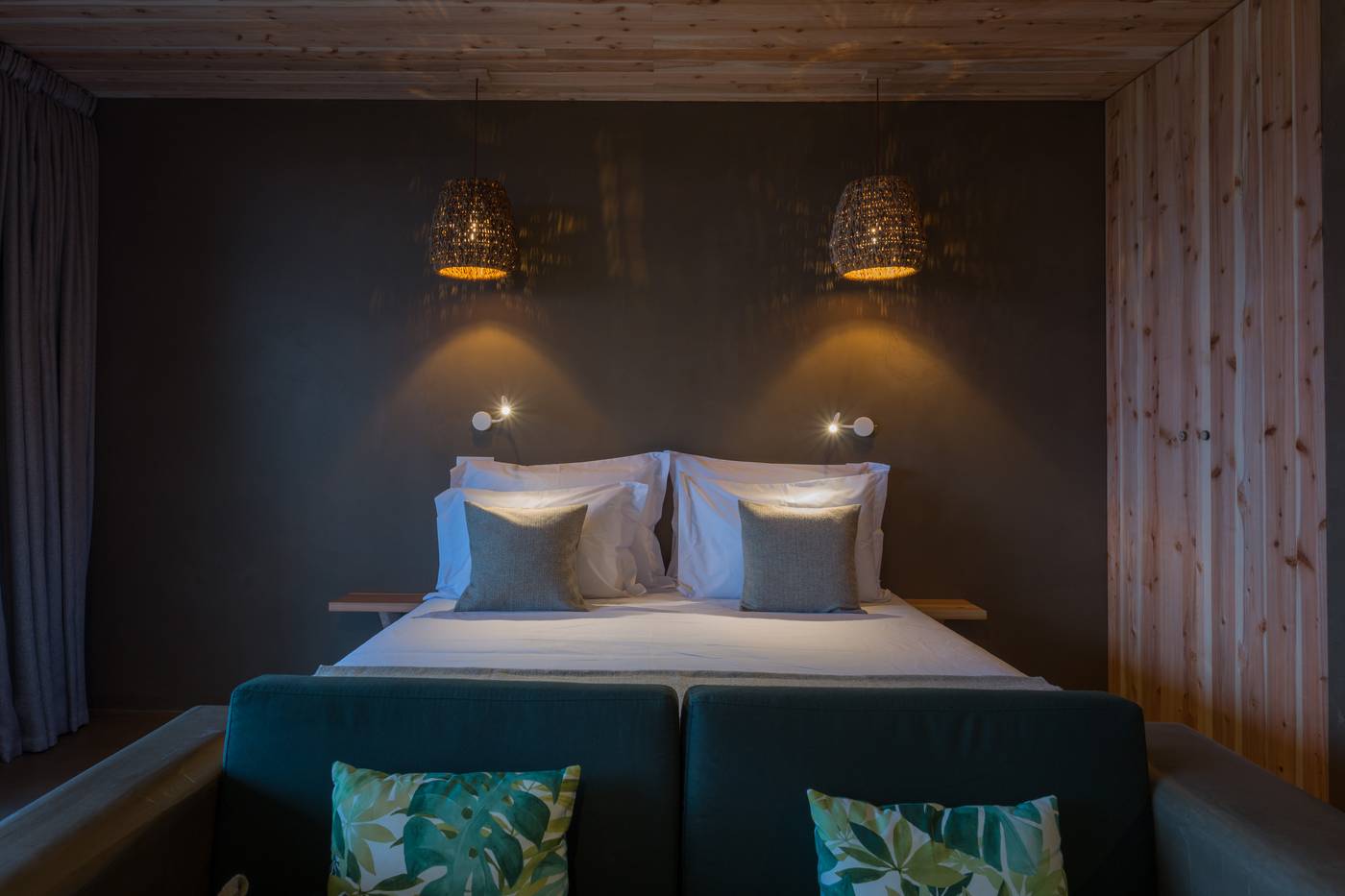 Santa-Barbara-Eco-Beach-Resort-Room-25