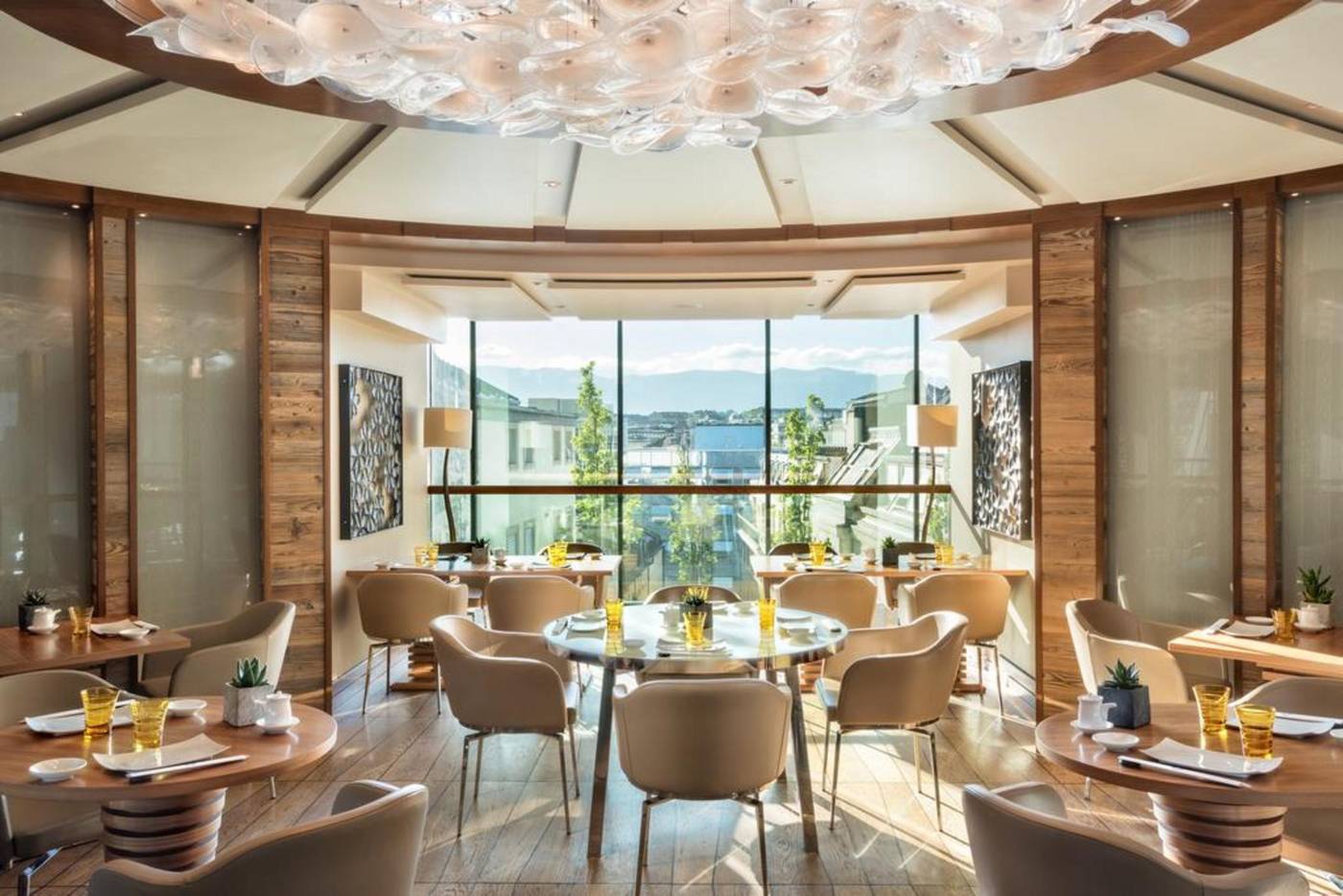 Four-Seasons-Hotel-Geneva-Restaurant-70