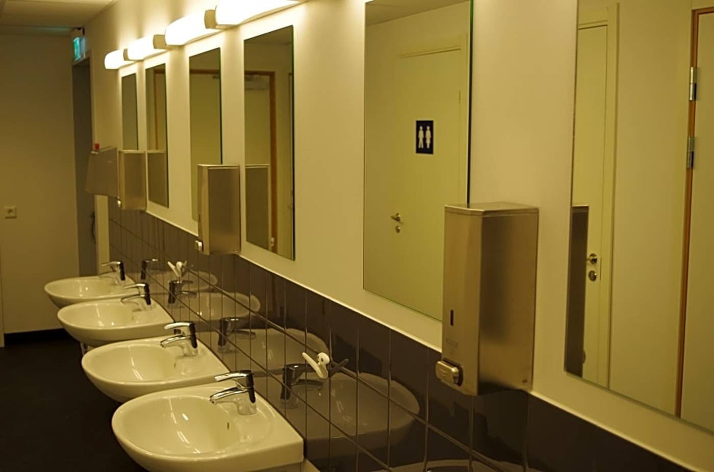 Spoton Hostel Sportsbar-Sweden-GOTHENBURG-General view-2