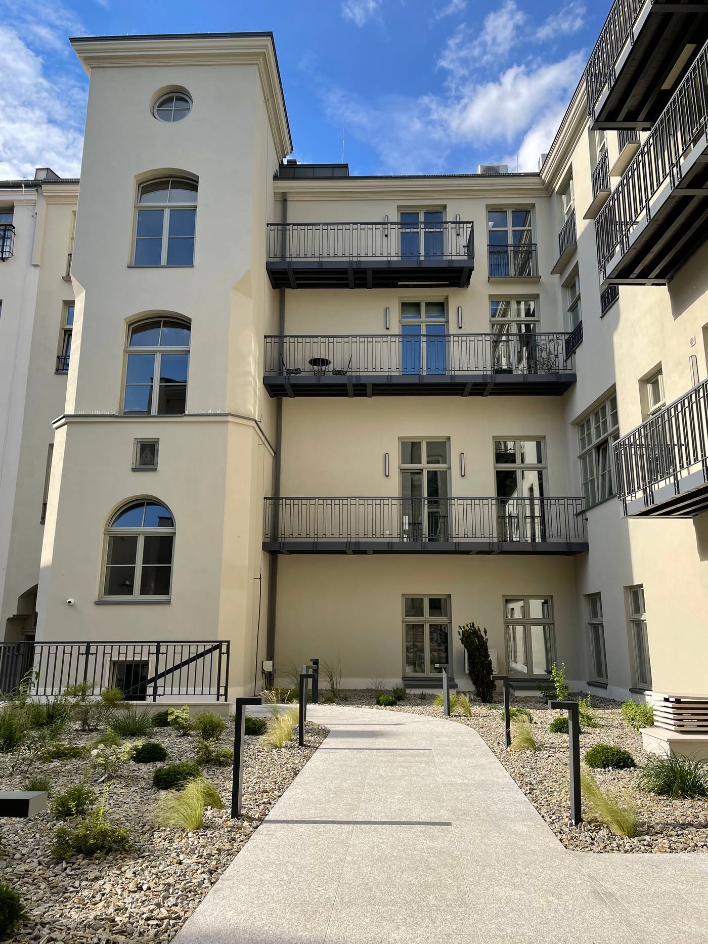 Art-Boutique-ApartHotel-Room-4