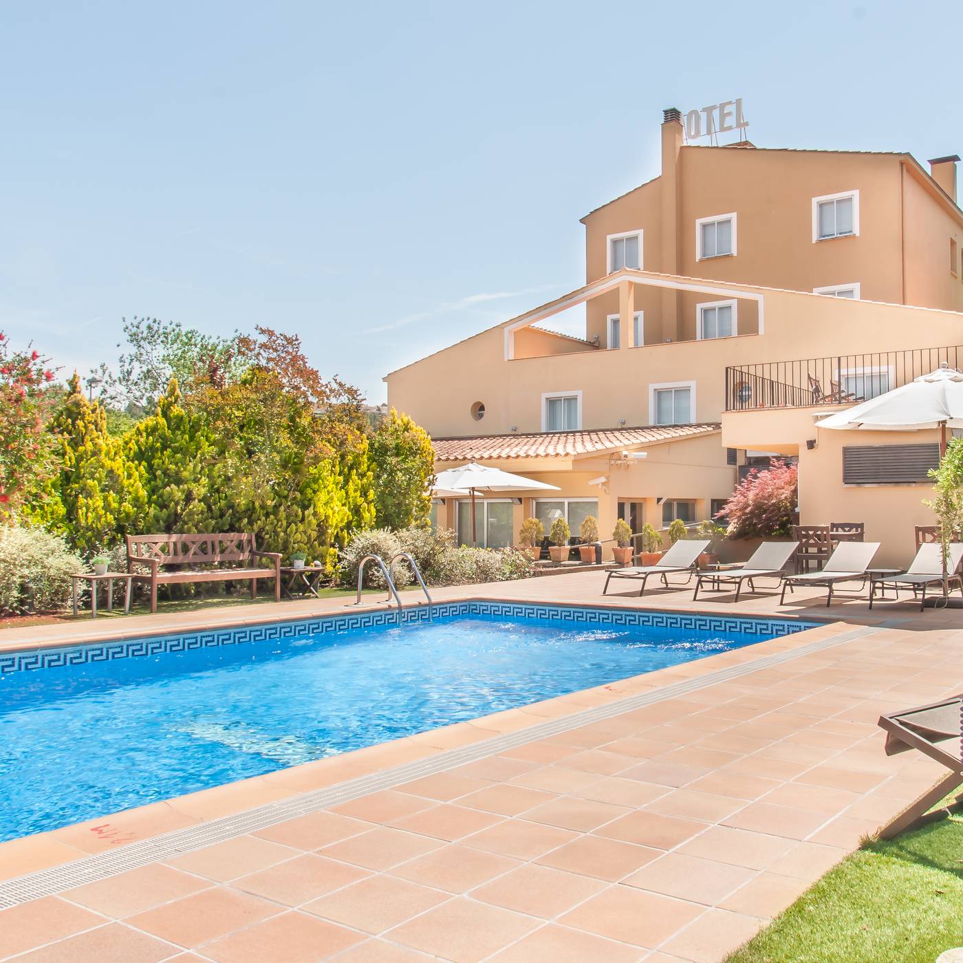 Costabella-Pool-1
