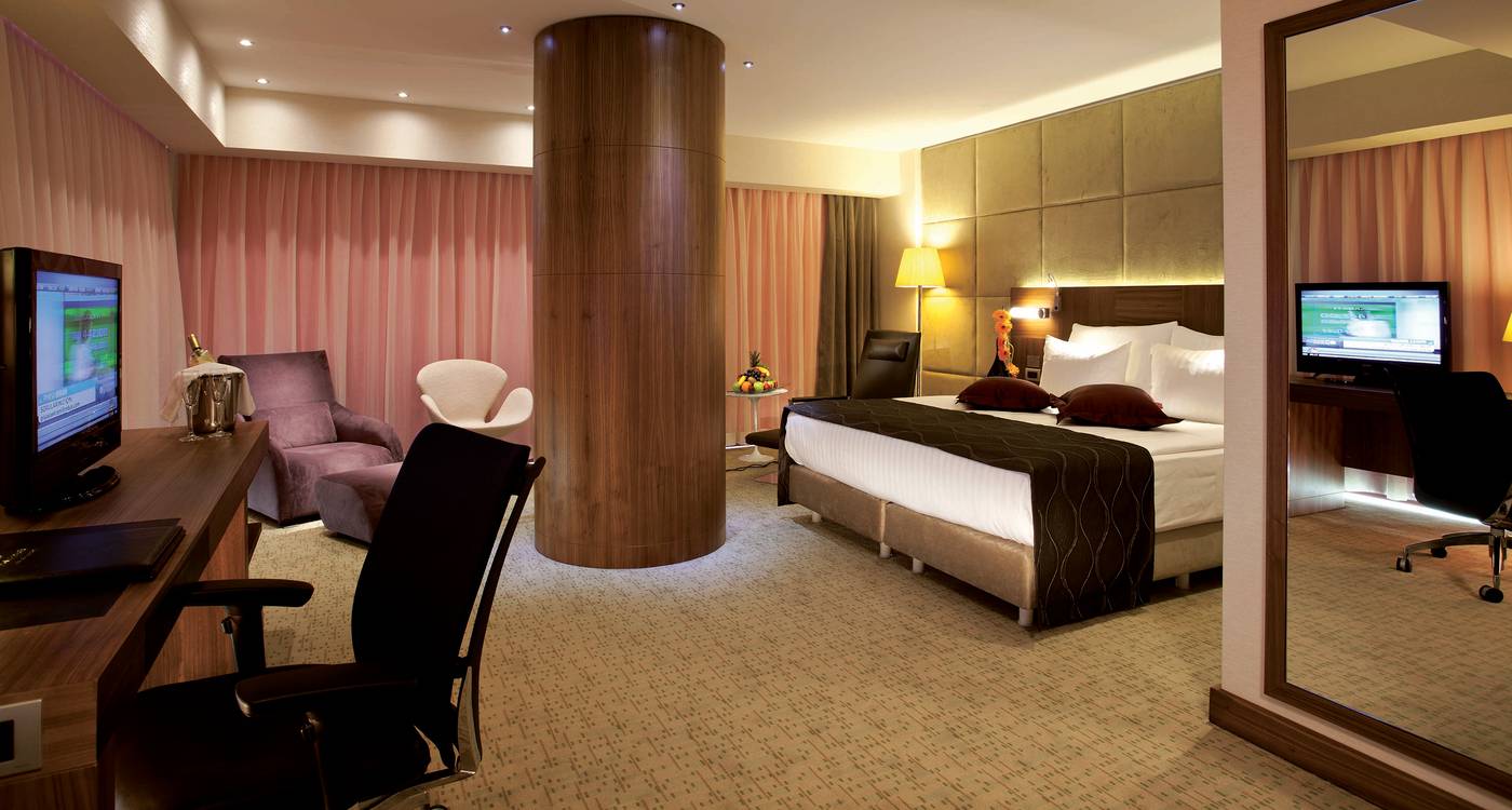 Crowne-Plaza-Harbiye-Room-29