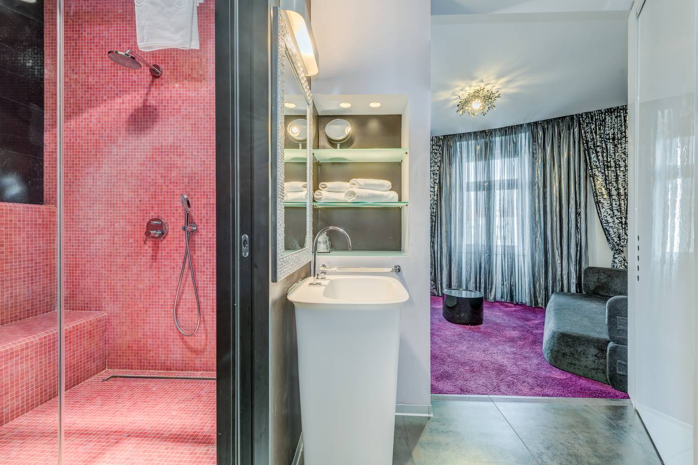 Starlight-Luxury-Rooms-Room-32