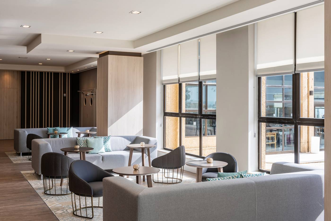 TRYP-Cadiz-La-Caleta-Hotel-Lobby-67