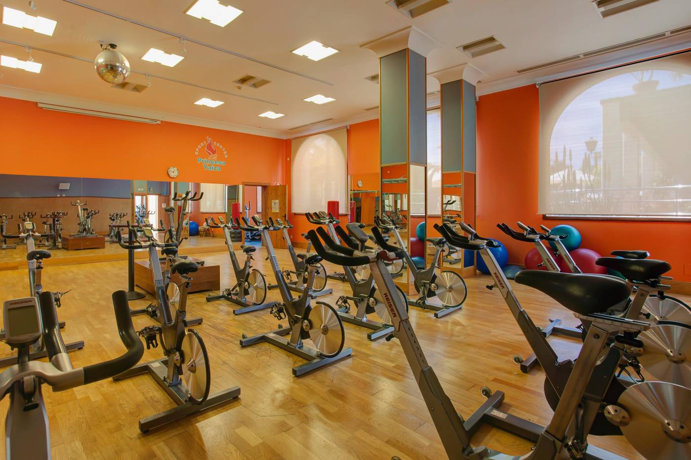 Princesa-Yaiza-Suite-Hotel-Resort-Sports-and-Entertainment-58