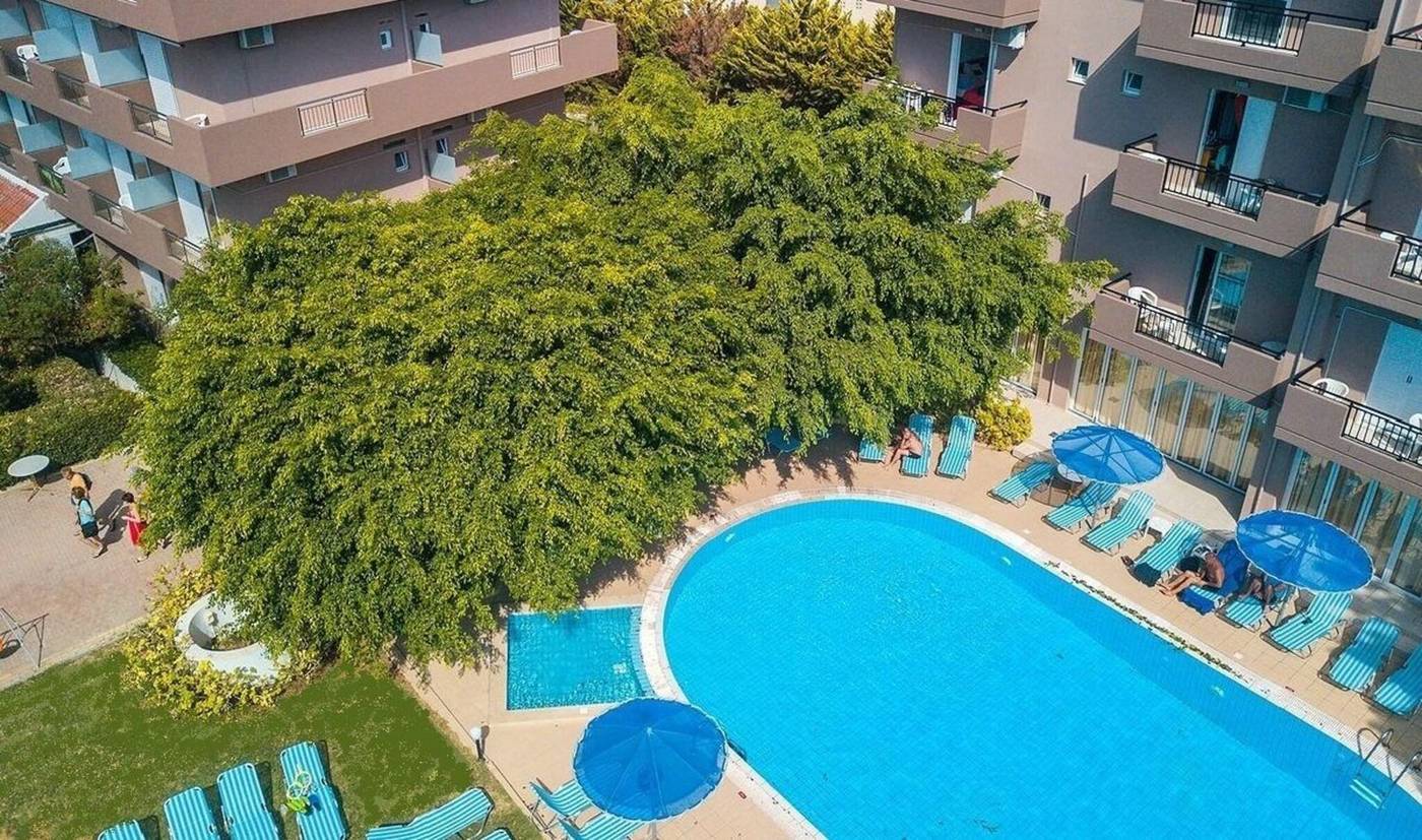 Castro-Hotel-Pool-8