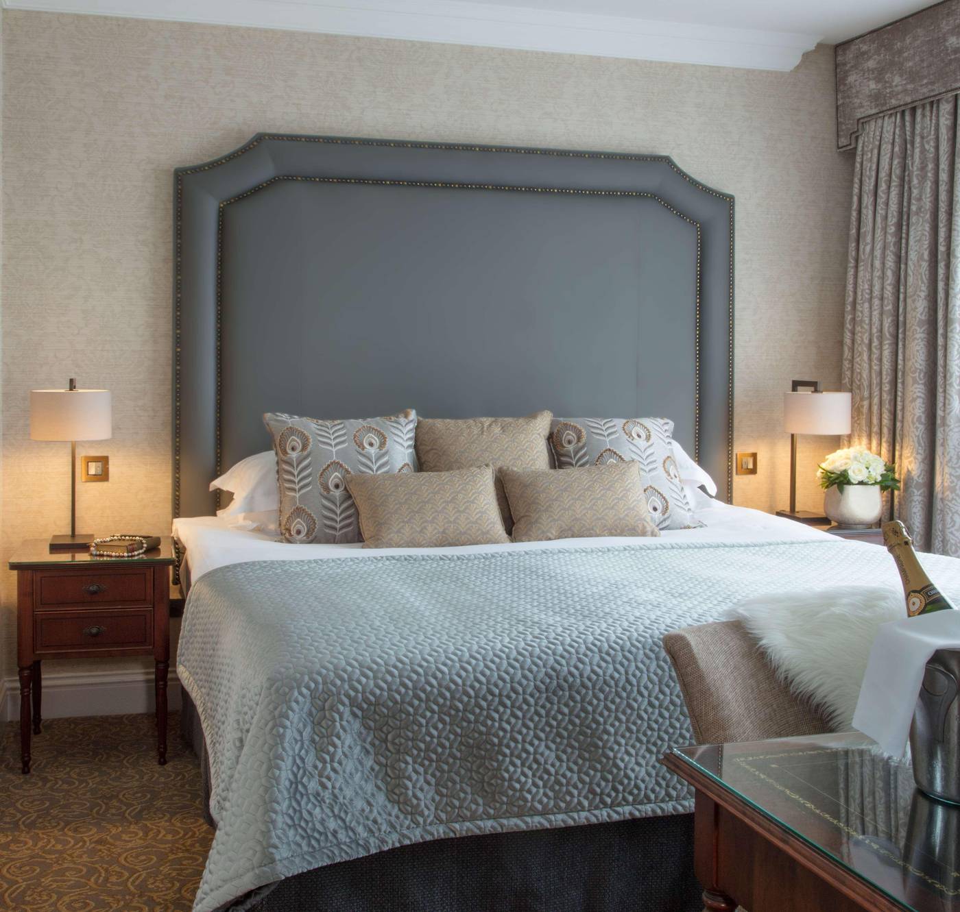 Radisson-Blu-St-Helens-Hotel-Room-9