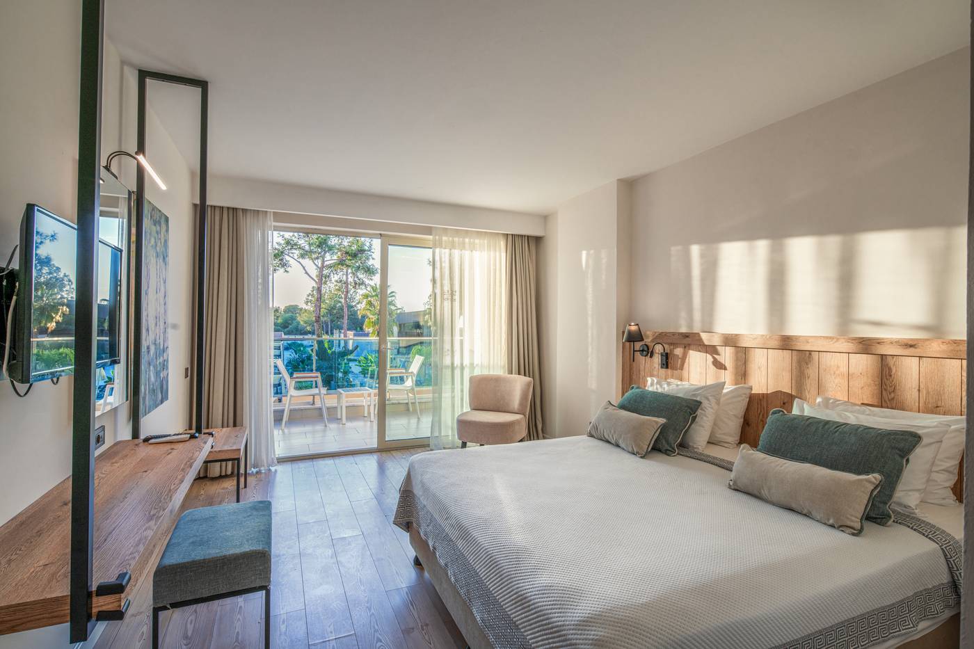 Berry Blue Hotel