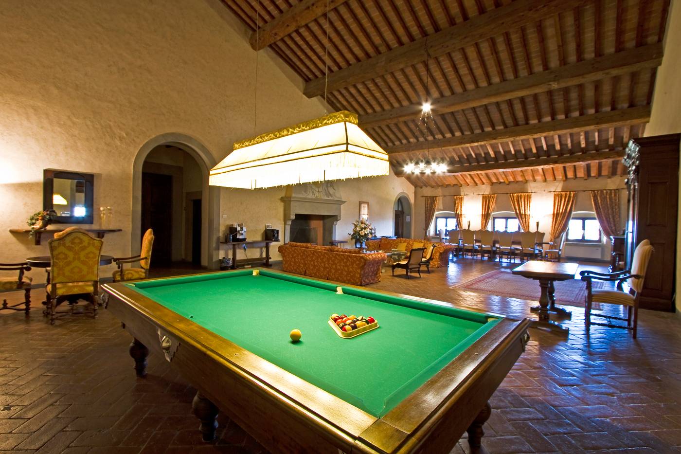 Tenuta di Artimino Melia Collection