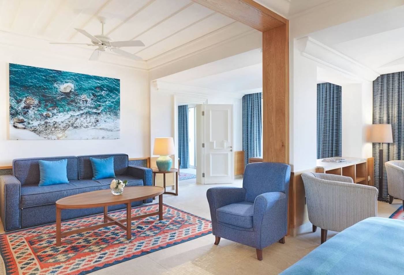 Columbia-Beach-Resort-Room-18