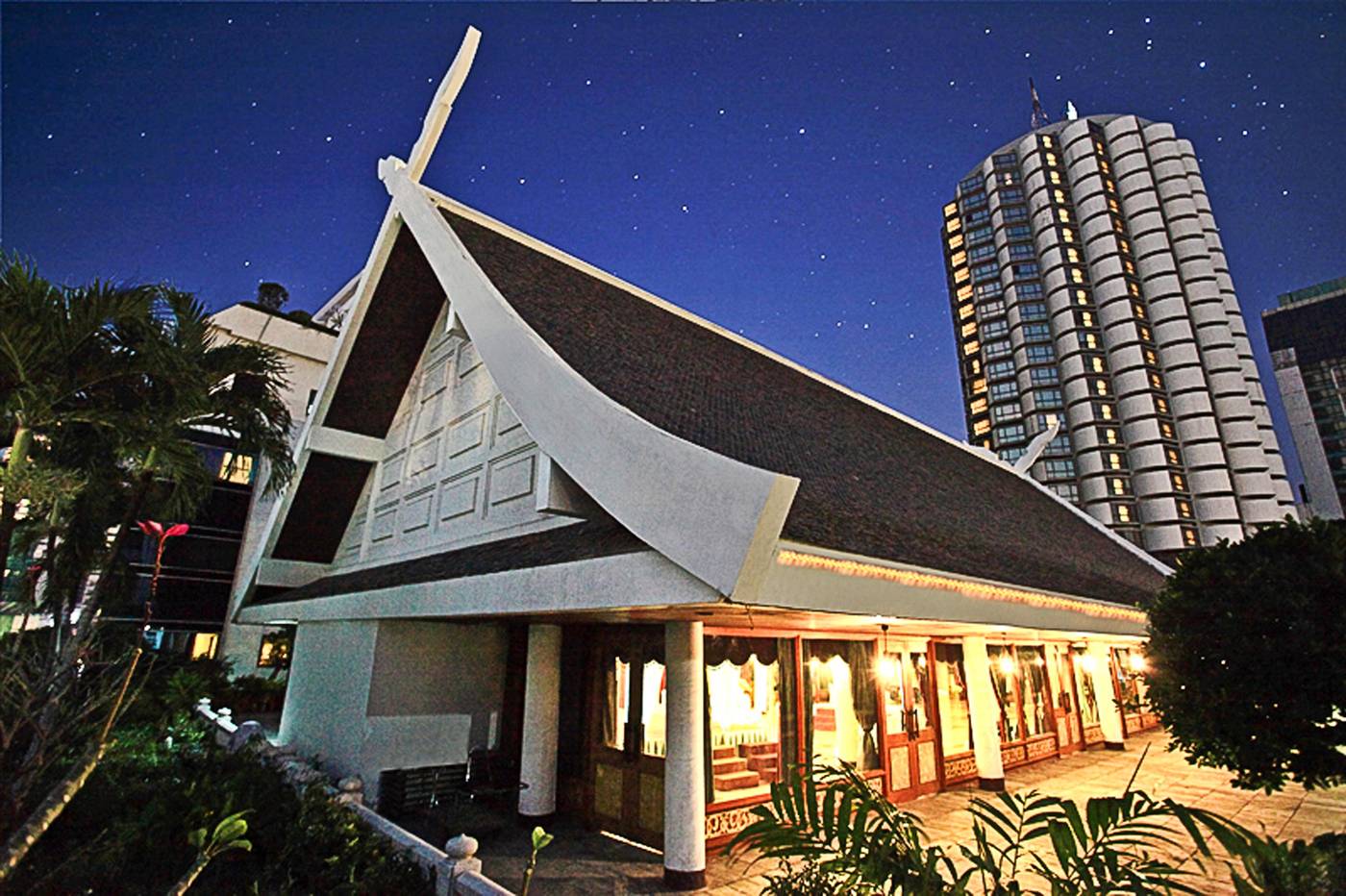 Ambassador-Bangkok-Conferences-8