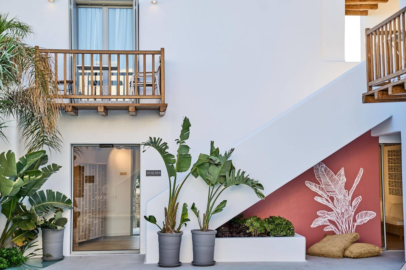 Adorno-Suites-Mykonos-Sports-and-Entertainment-11