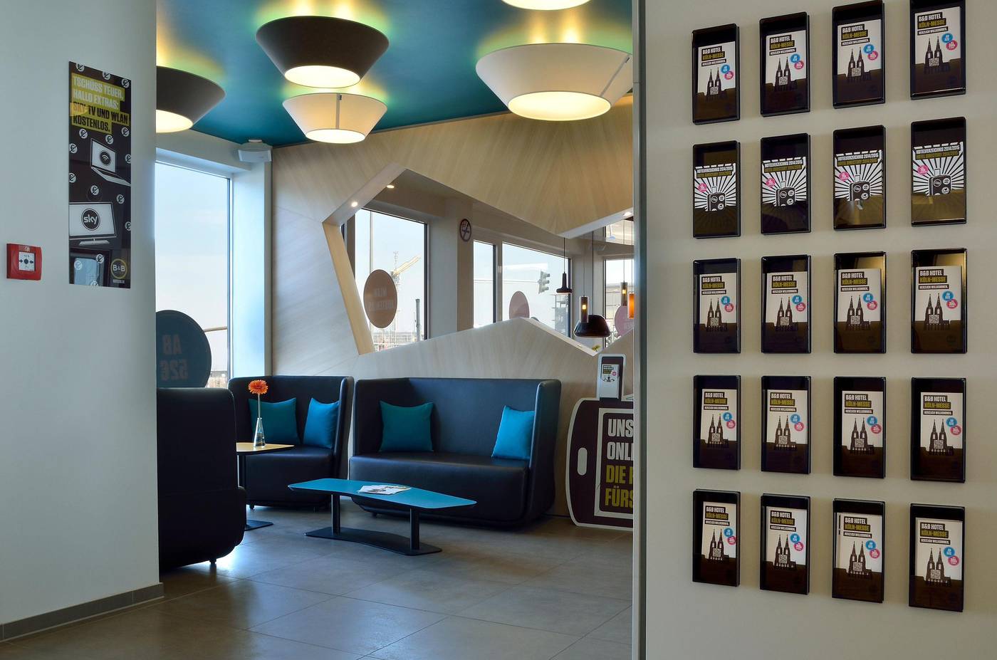 B-B-Hotel-Koln-Messe-Lobby-21