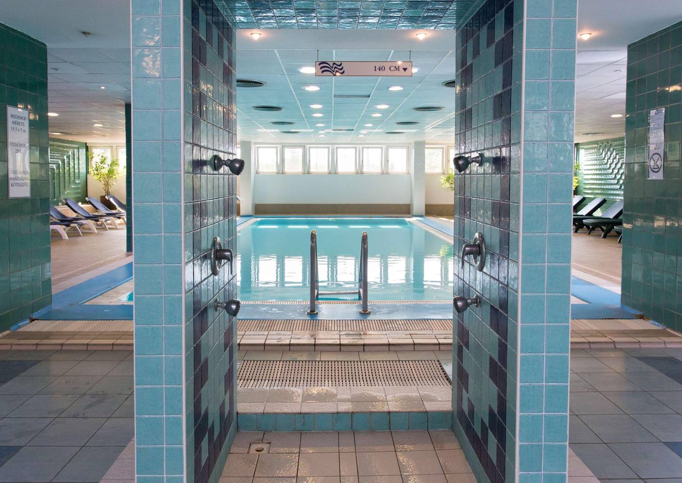 Danubius-Hotel-Arena-Lobby-49