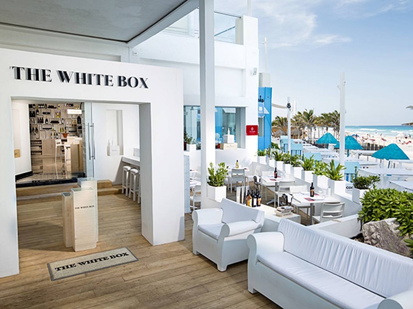 The-Pyramid-at-Grand-Oasis-Restaurant-23