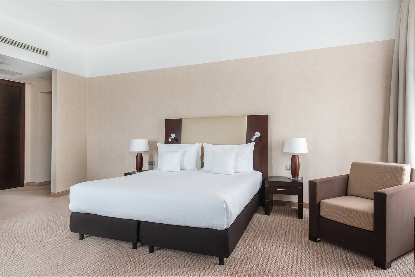 Polonia-Palace-Room-18